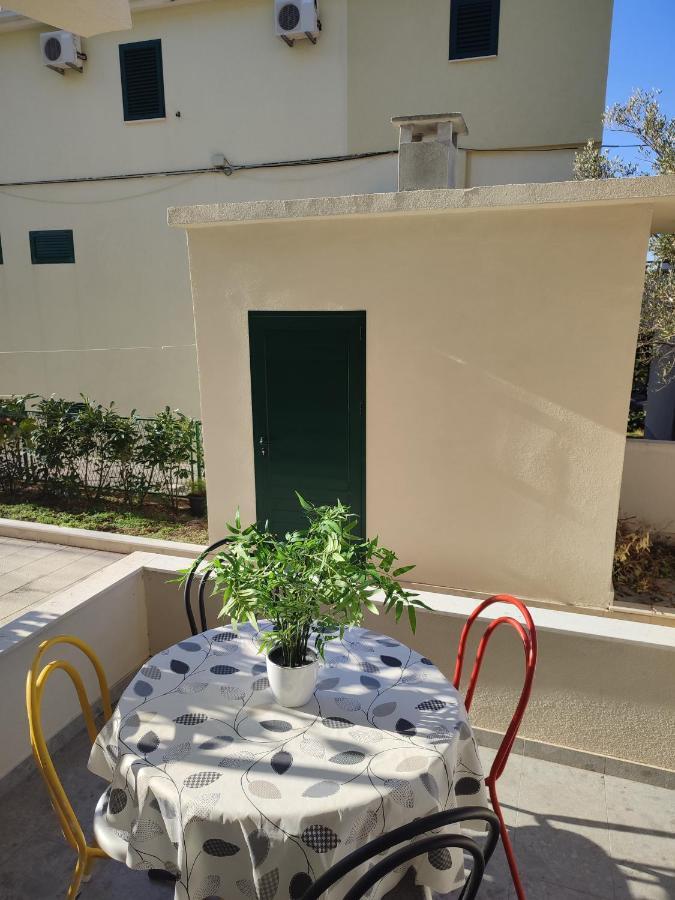 Apartments Lalic Tučepi Exterior foto